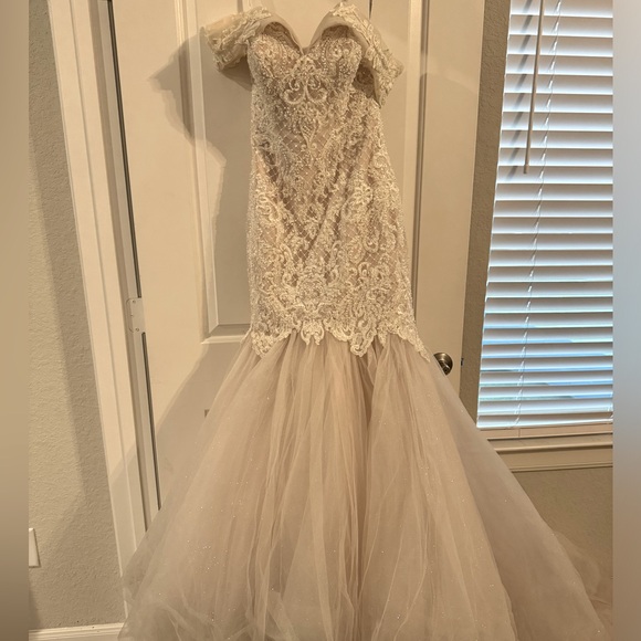 Madison James Dresses | Madison James Mermaid Wedding Dress | Color: Cream | Size: 8 | Jessmelen09'S Closet